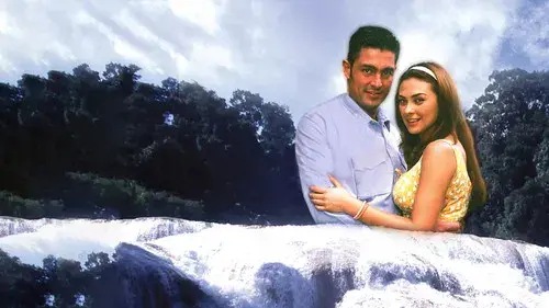 Abrázame muy fuerte