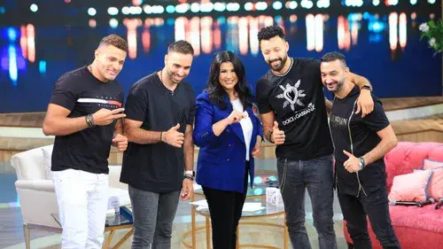 معكم منى الشاذلي