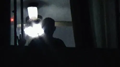 Um Corpo Na Escuridão