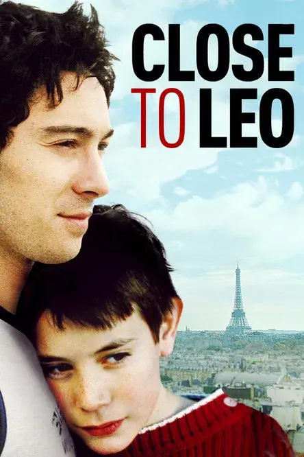 Tout contre Léo