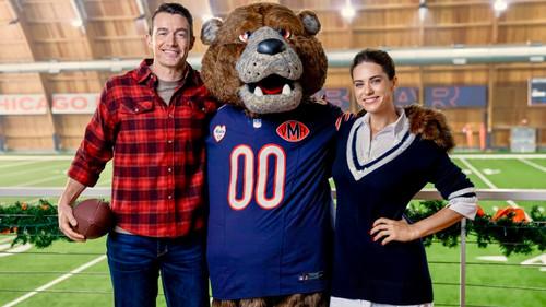 Holiday Touchdown: A Bears Love Story