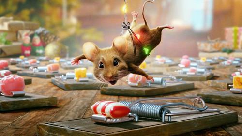 A Mouse Hunt for Christmas