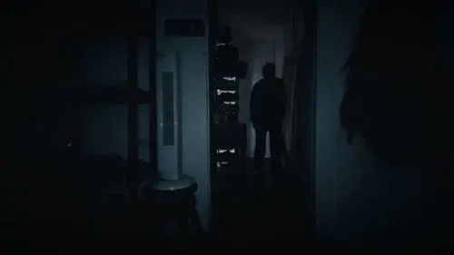 DEBAJO