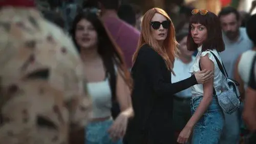 Biz Kimden Kaçıyorduk Anne?