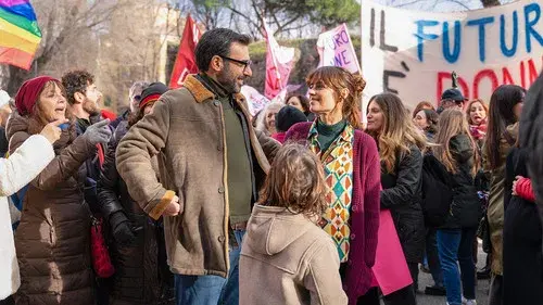 Love In Separate Beds