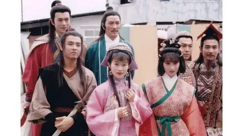 圓月彎刀