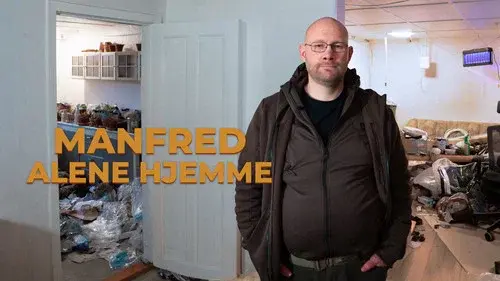 Manfred alene hjemme