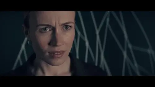 The Alice Paradox