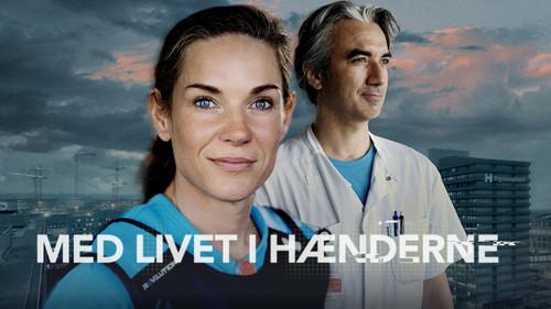 Med livet i hænderne