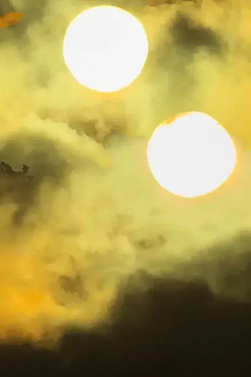 While The Sun's Eye Rules My Sight