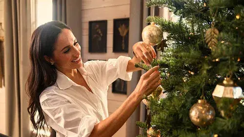 With Love, Meghan: Holiday Celebration